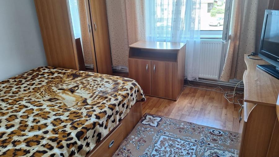 Apartament cu 2 camere decomandat, mobilat în Tomis III