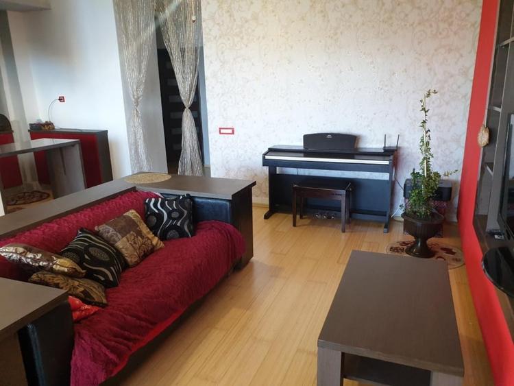 Apartament cu 3 camere decomandat în Zorilor