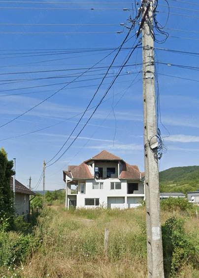 Spațiu comercial, de 839 mp, în Nima