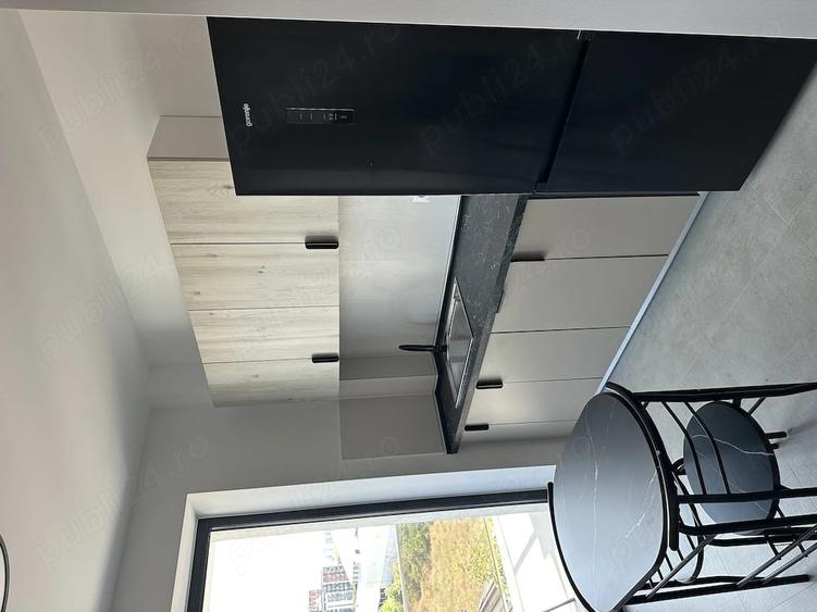 Apartament cu 2 camere decomandat în Titan