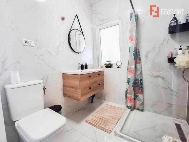 Duplex cu 3 camere decomandat cu Canalizare în Bucovăț (Remetea Mare)