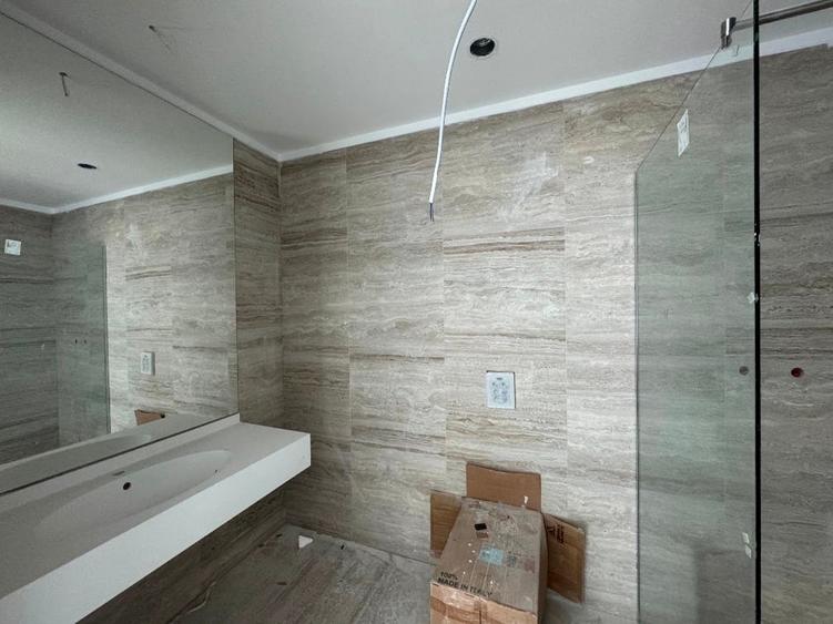 Apartament cu 2 camere semidecomandat în Colentina