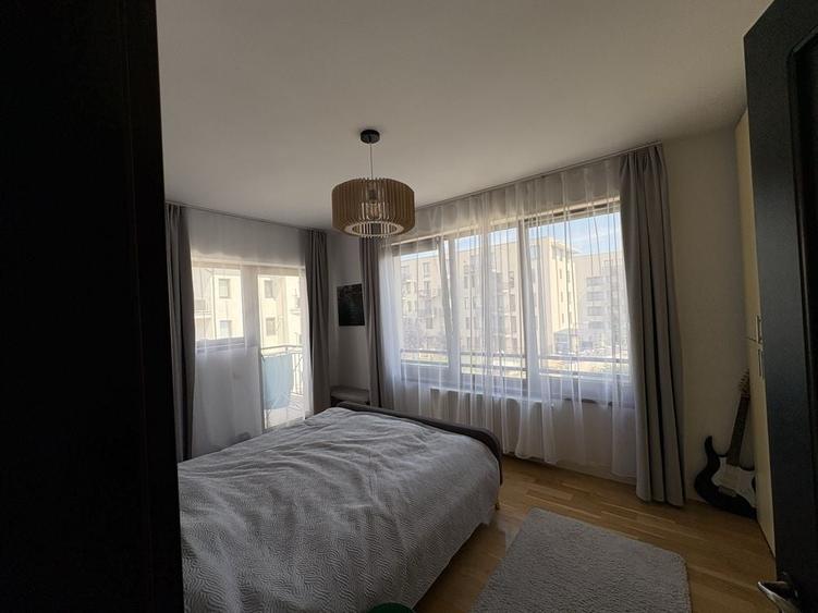 Apartament cu 3 camere decomandat în Bună Ziua