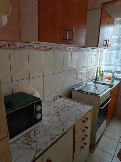 Apartament cu 3 camere semidecomandat în Șagului