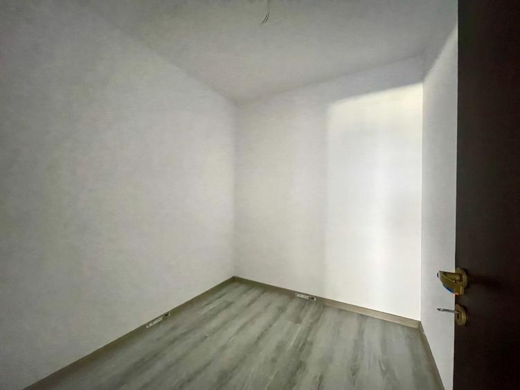 Apartament cu 2 camere semidecomandat în Sânpetru