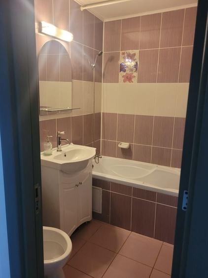 Apartament cu 2 camere semidecomandat în Crângași
