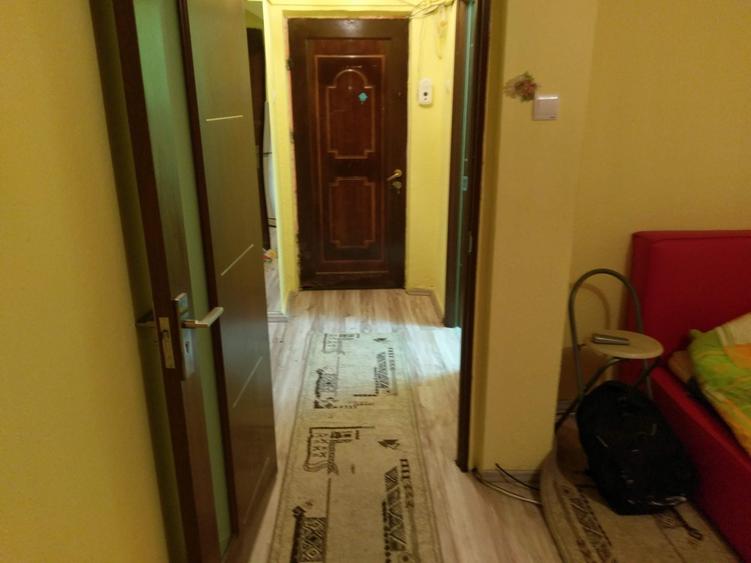 Garsonieră decomandată în Uiești