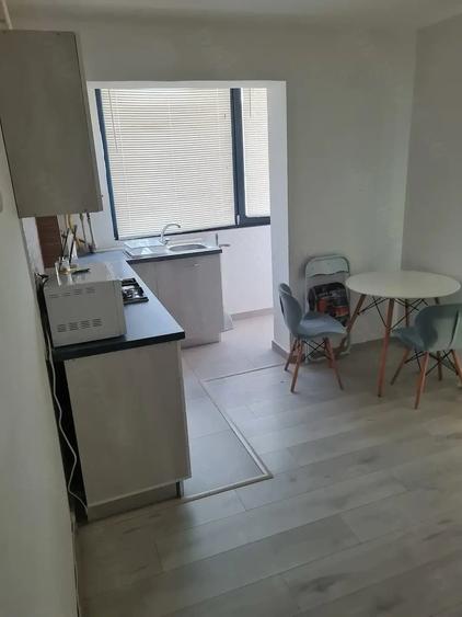 Apartament cu 2 camere semidecomandat în Trivale
