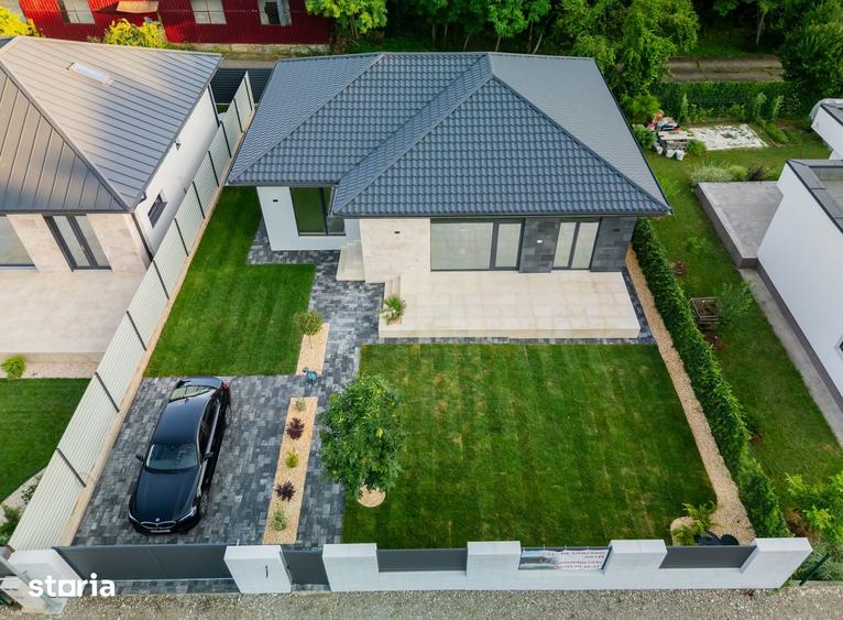 Casă cu 4 camere cu Teren 560 Mp în Balotești