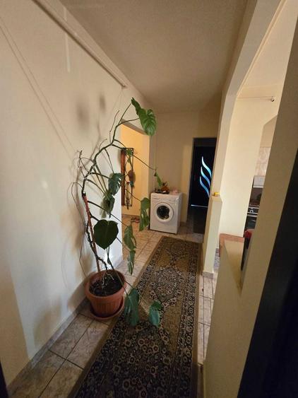 Apartament cu 3 camere decomandat în Luduș