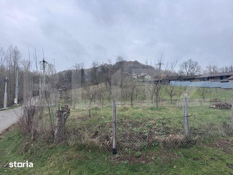 Teren de 1964 mp, în Bezdead