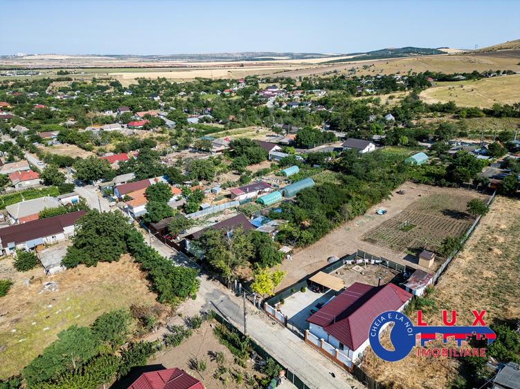 Teren Construcții intravilan de 1723 mp, în Mineri