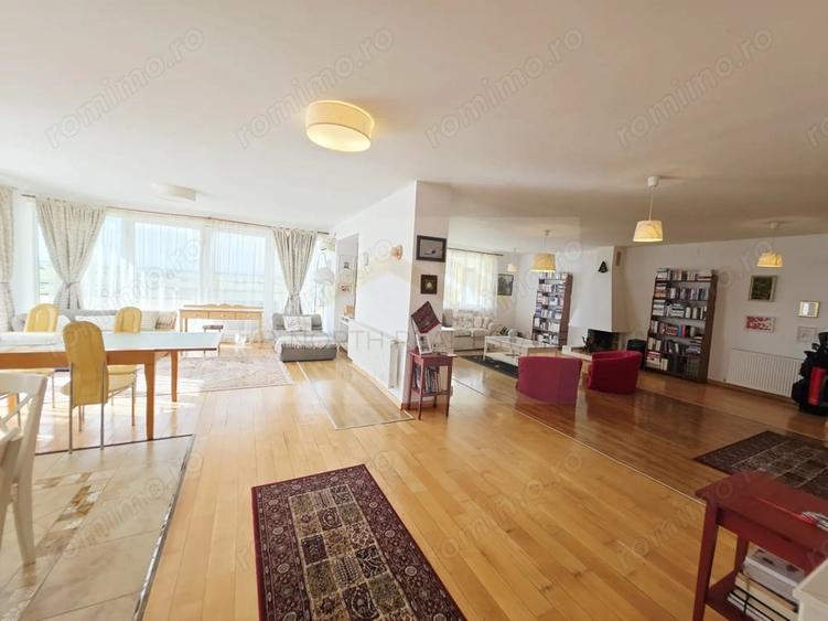 Apartament cu 4 camere decomandat, mobilat în Corbeanca