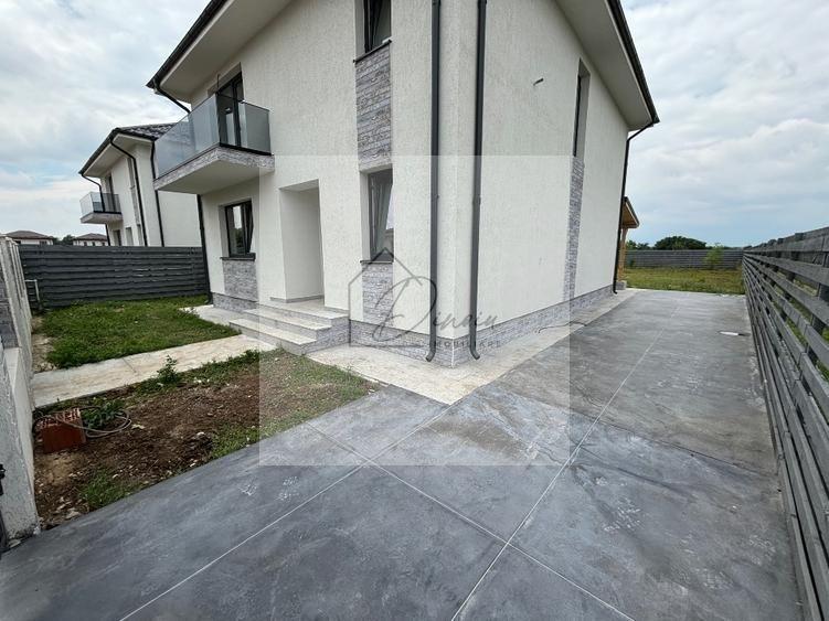 Casă individuală cu 5 camere cu Canalizare în Corbeanca