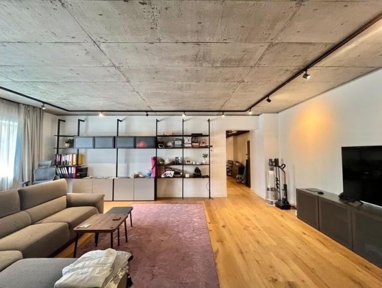 Apartament cu 4 camere în Floreasca