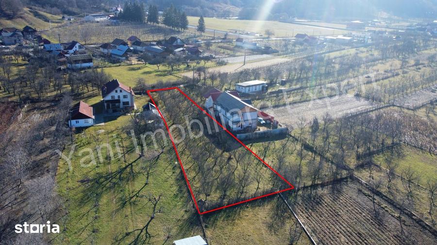 Teren de 1422 mp, în Corbeni