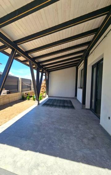 Duplex cu 4 camere cu Teren 271 Mp în Micești