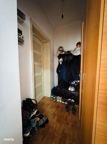 Apartament cu 3 camere în Tineretului