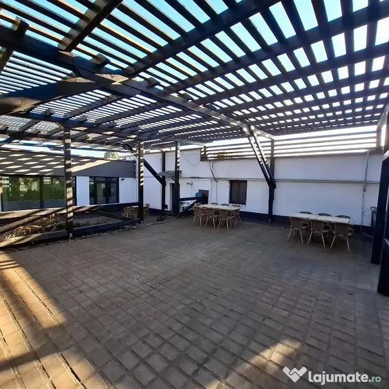 Spațiu comercial, de 550 mp, în Tișița