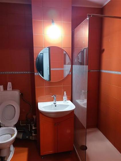 Garsonieră decomandată, mobilată în Central