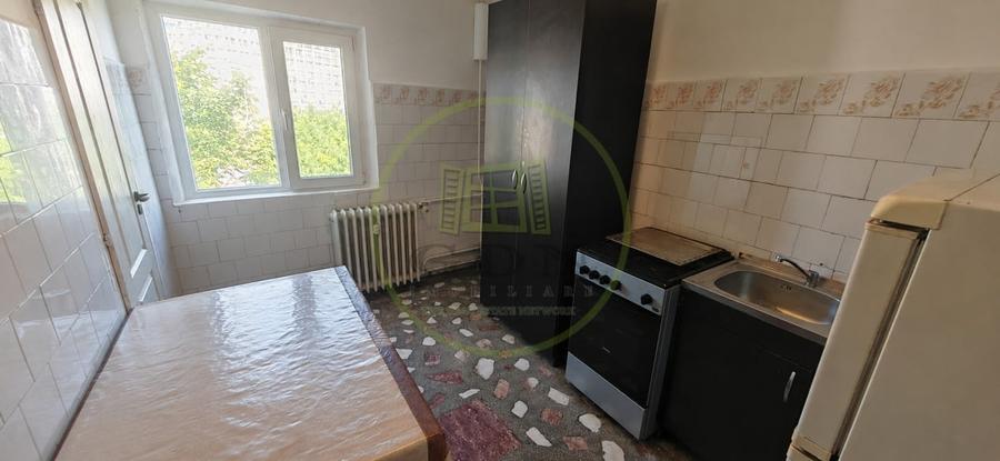 Apartament cu 4 camere decomandat în 1 Mai