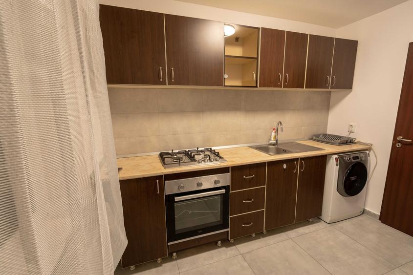 Apartament cu 2 camere decomandat în Titulescu