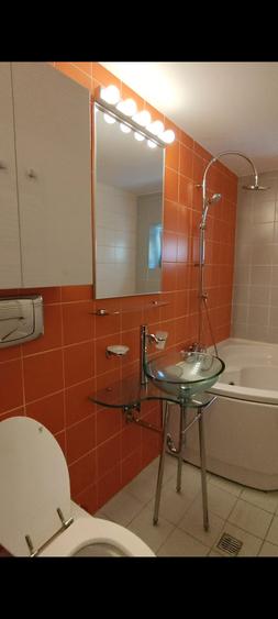 Apartament cu 4 camere decomandat în Vitan Mall