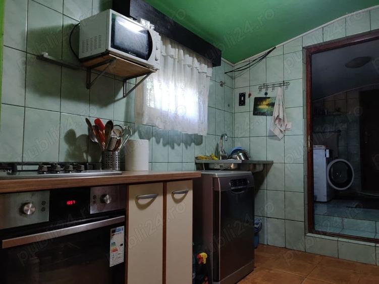 Casă cu 4 camere cu Teren 24000 Mp în Costișa de Sus