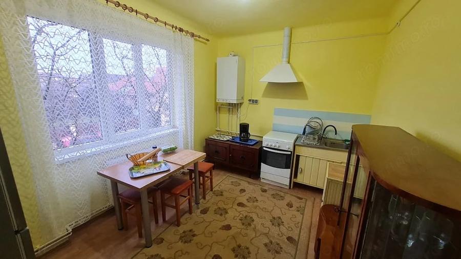 Apartament cu 2 camere decomandat în Calea Dumbrăvii