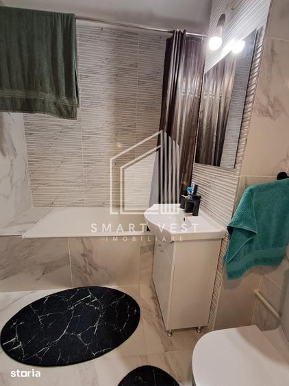 Apartament cu 3 camere semidecomandat în Micro 17