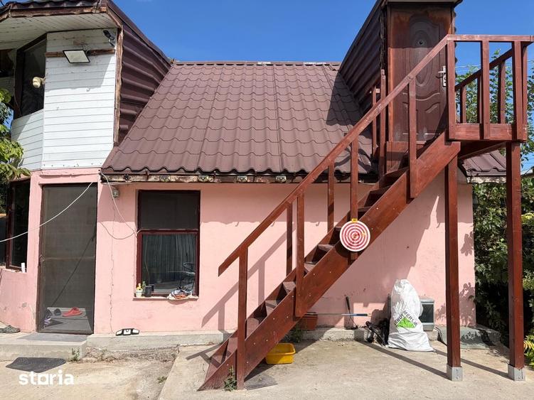 Casă cu 2 camere cu Teren 1100 Mp în Gogoșari