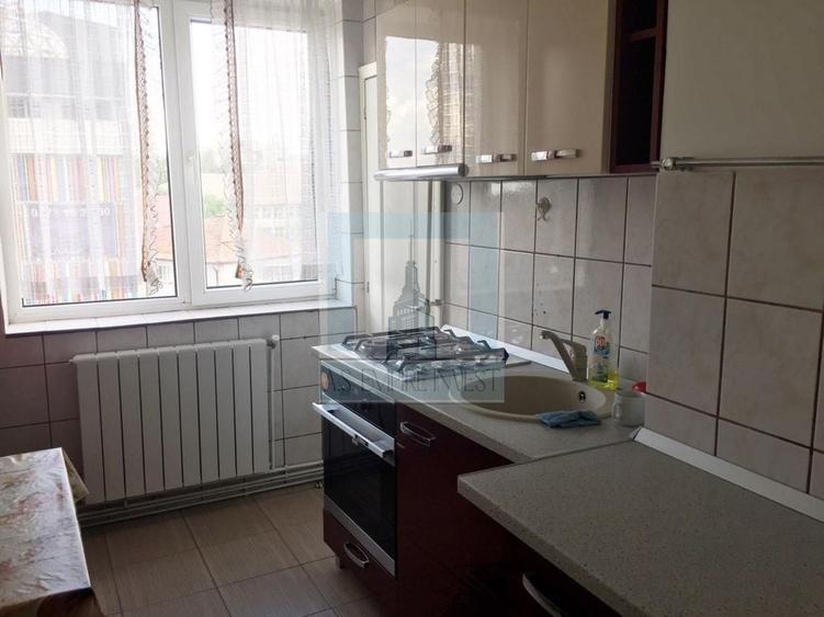 Apartament cu 2 camere decomandat în Centrul Civic