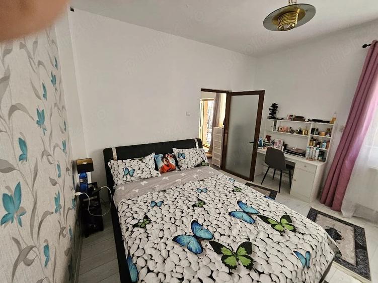 Casă cu 2 camere cu Teren 1000 Mp în Central