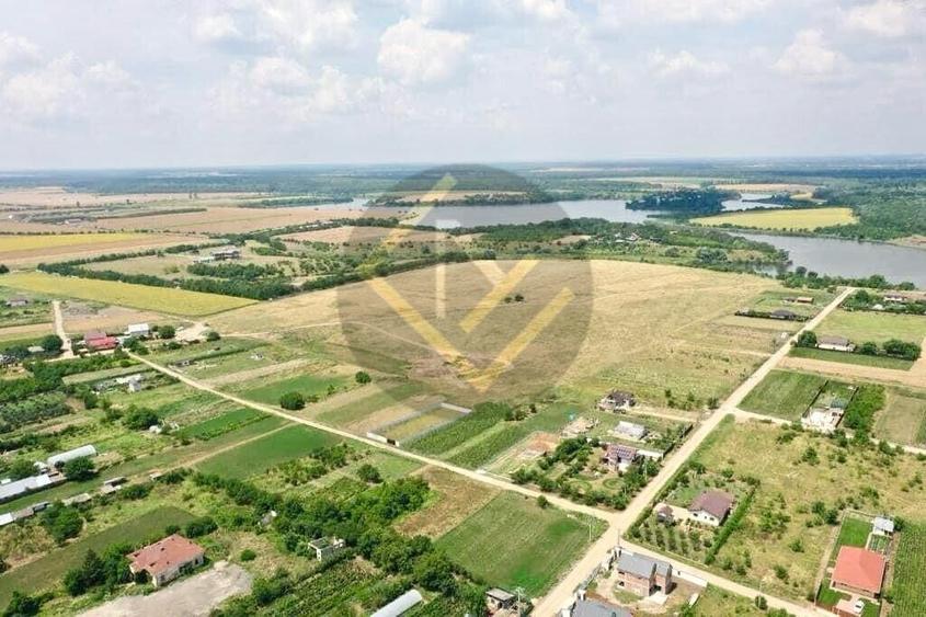 Teren Construcții intravilan de 200000 mp, în Snagov