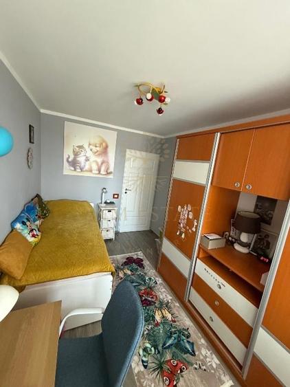 Apartament cu 4 camere semidecomandat, mobilat în Nicolae Grigorescu