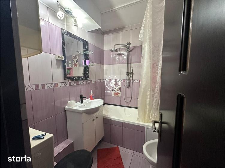 Apartament 3 camere de vanzare, Podu Ros - 9