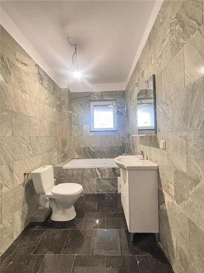 Apartament cu 3 camere în Independenței