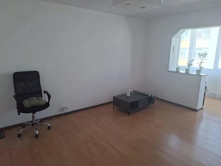 Apartament cu 2 camere decomandat în Astra