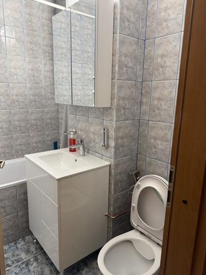 Apartament cu 3 camere decomandat în Dacia