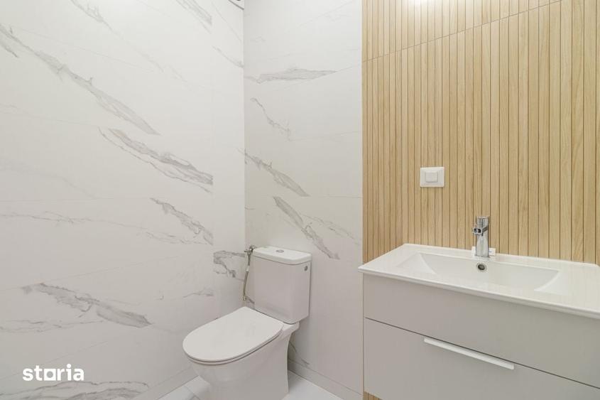 Casă cu 5 camere cu Teren 126 Mp în Rahova