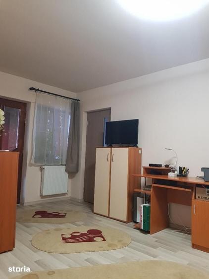 Casă cu 3 camere cu Teren 1100 Mp în Pănet