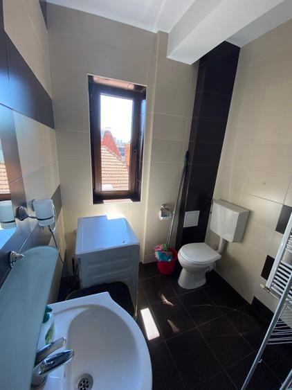 Apartament 2 camere, modern, bloc nou, Centru, loc parcare! - 9