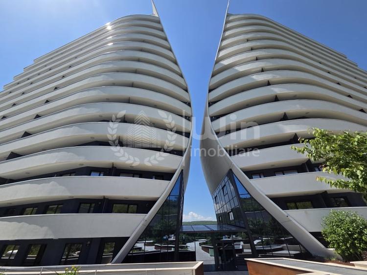 Apartament cu 3 camere semidecomandat în Zorilor