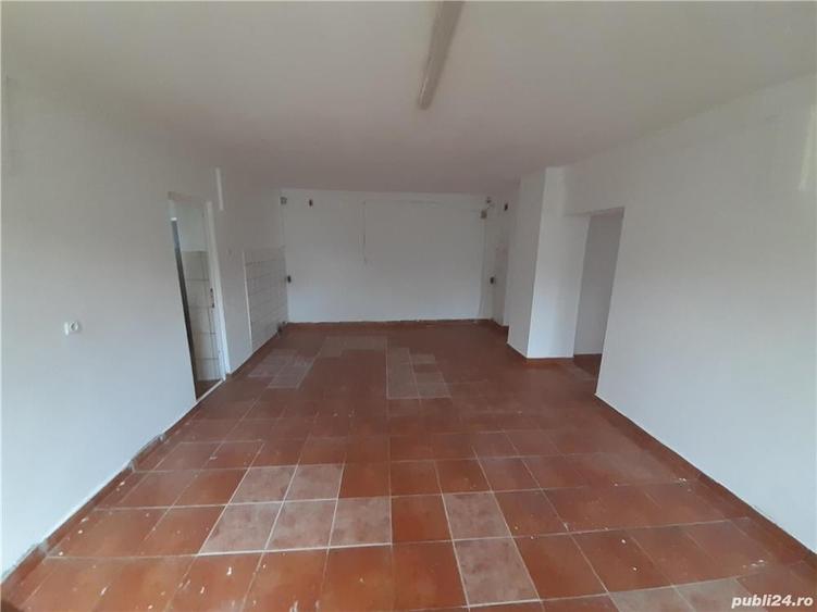 Spațiu comercial, de 120 mp, în Gai