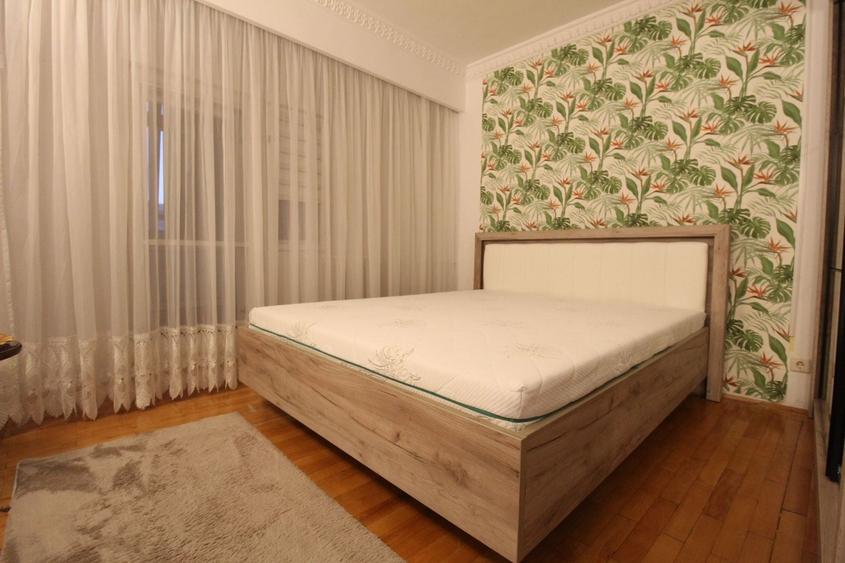 Apartament cu 2 camere decomandat, mobilat în P-ța Alba Iulia