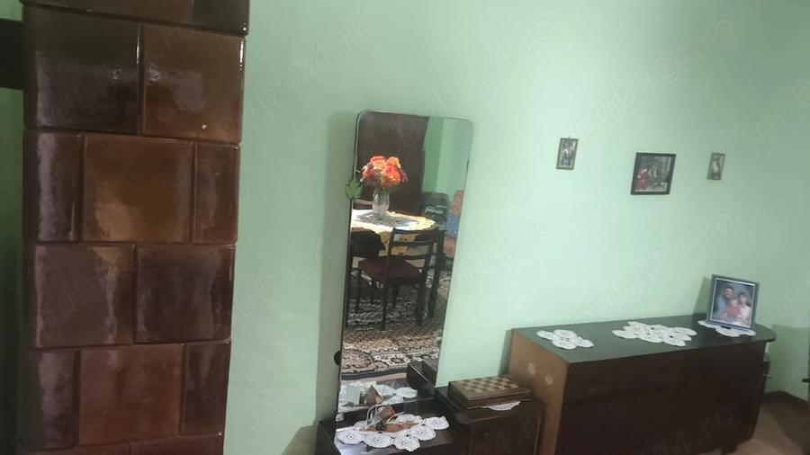 Casă cu 3 camere cu Teren 1870 Mp în Central