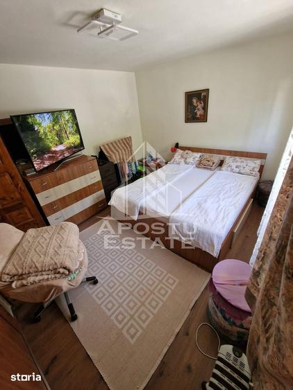 Apartament cu 2 camere decomandat în Lipovei