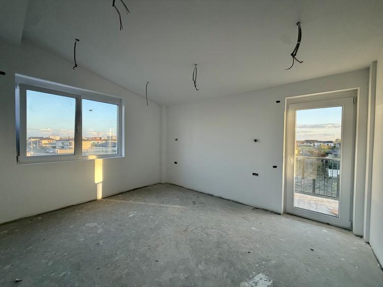 Apartament cu 2 camere decomandat în Chișoda