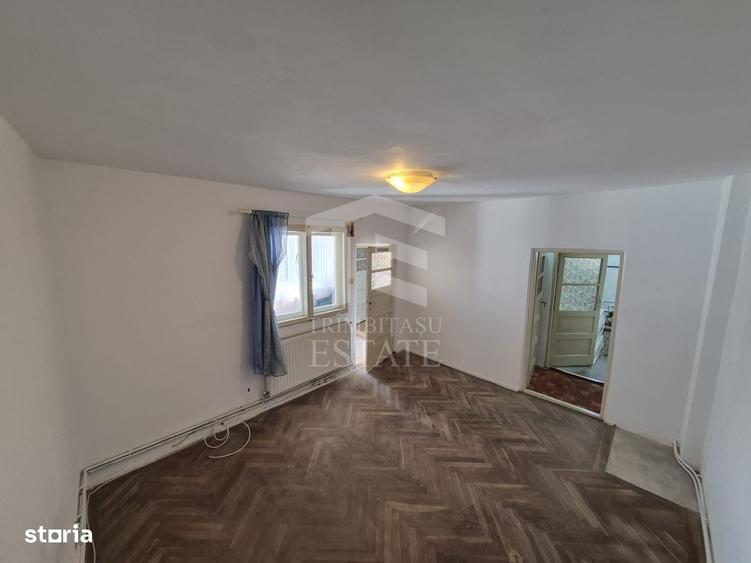 Casă cu 4 camere în Bughea de Sus