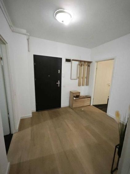 Apartament cu 3 camere în Bună Ziua